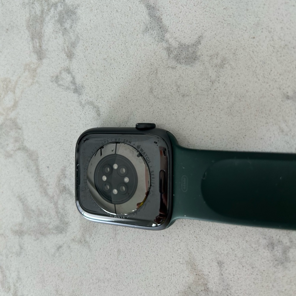 Smartwatch 44mm with Interchangeable Bands - Black and Gray “Brand New”! - Picture 5 of 6